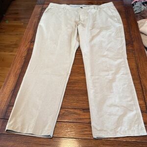 NWOT  Under Armour  tan golf pants size 40×30